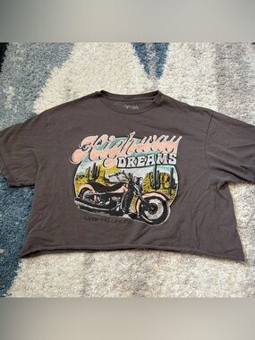 Highway Dreams Death Valley, CA motorcycle graphic cropped t-shirt
